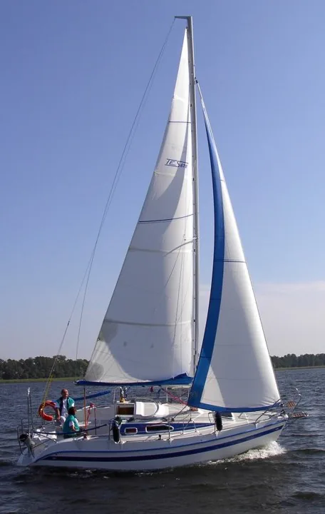Tomasz Siwik sailing TES 678
