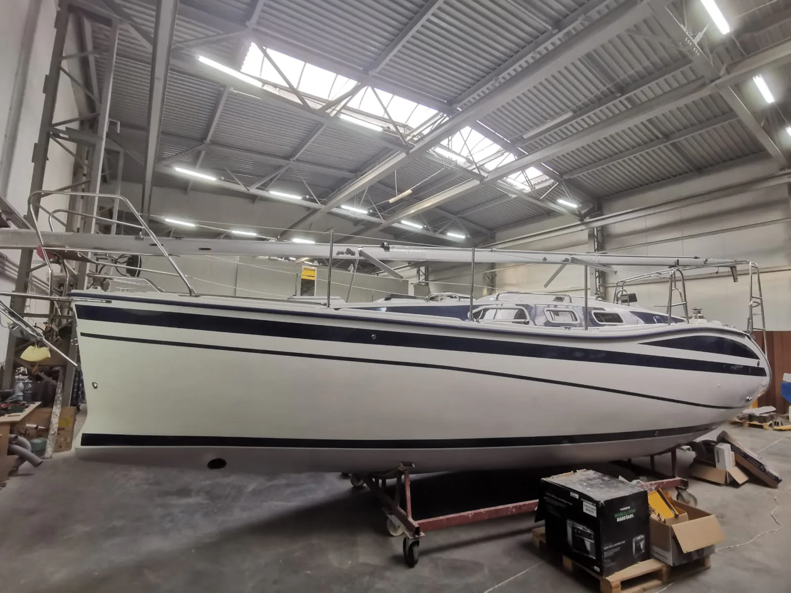 TES 32' Dreamer at factory