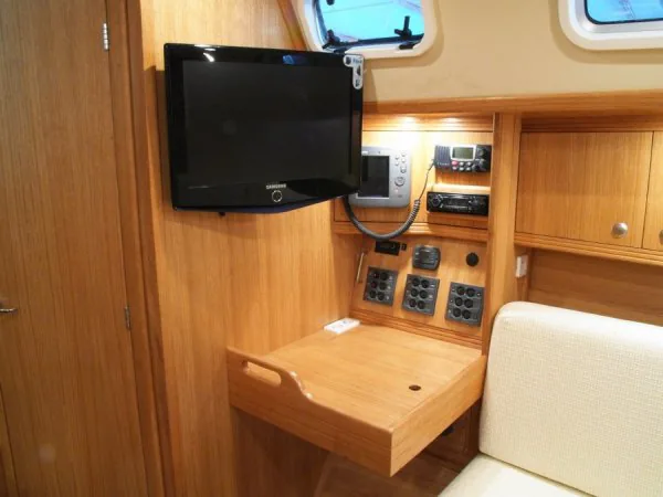 TES 32' Dreamer interior quality