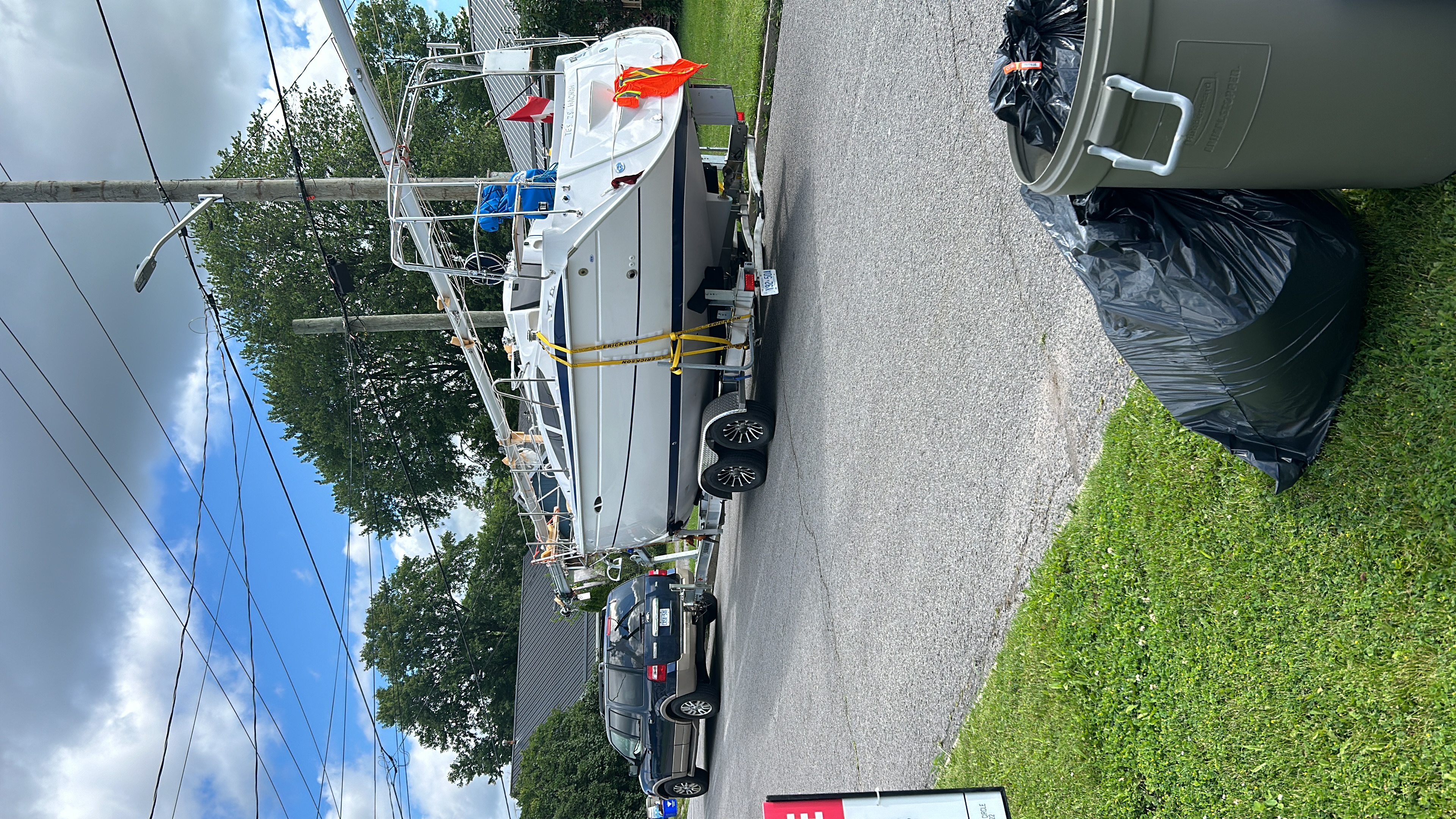 TES 28' Magnam exterior